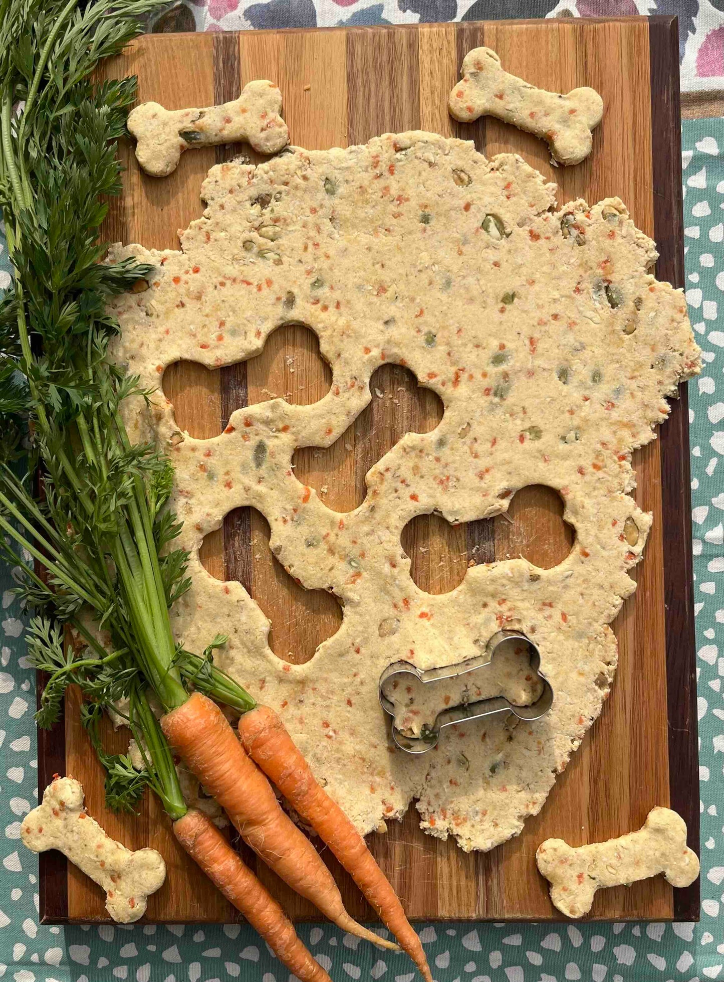 NEW Chunky Organic Dog Biscuits