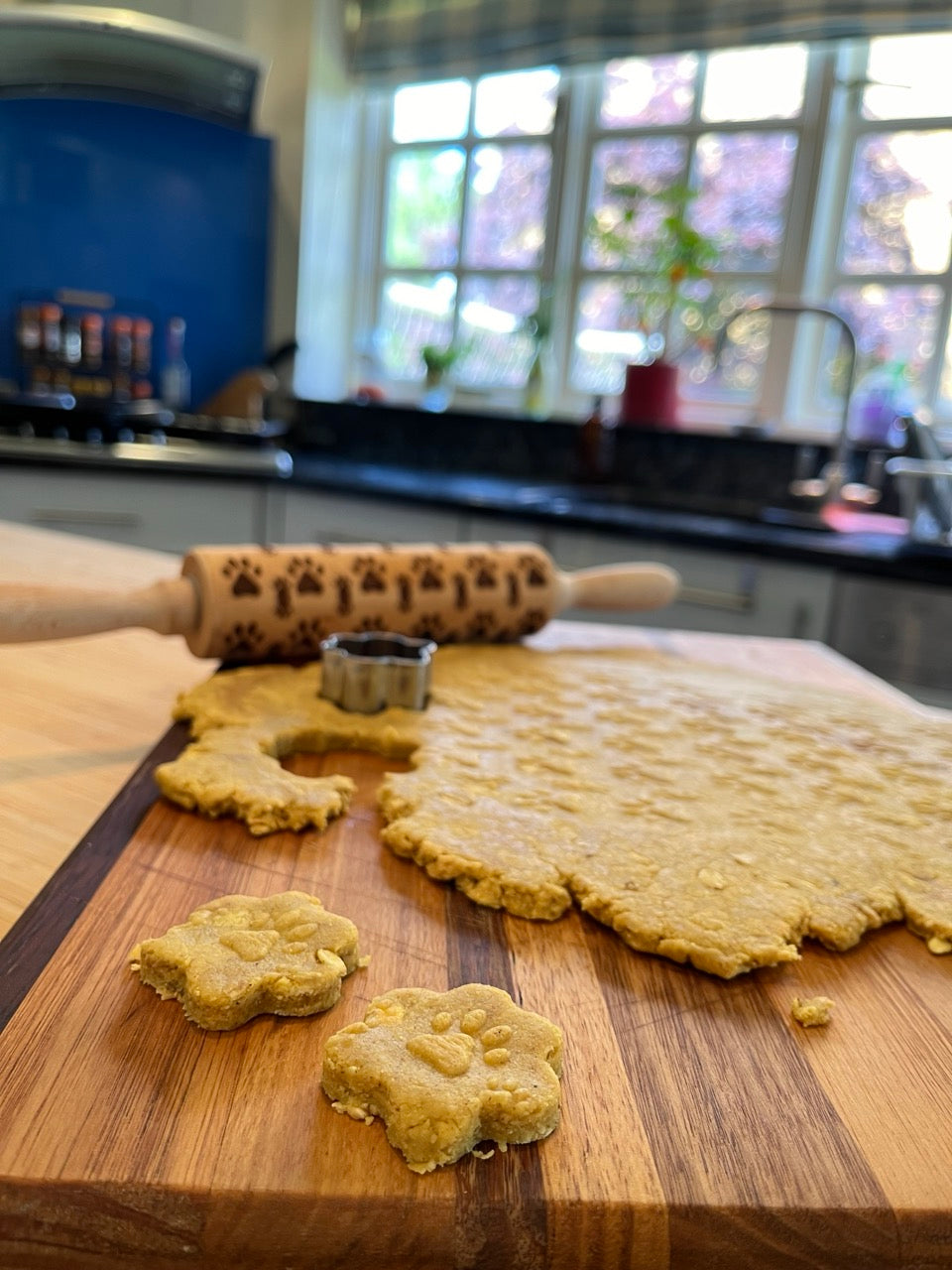 Rolling Pin + Cookie Cutter - Paw Prints🐾